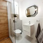 Mieszkanie Blisko Plazy & Parking Apartment