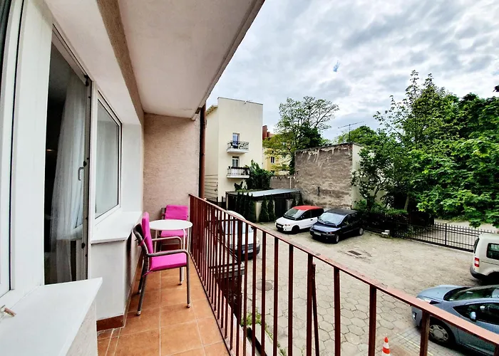 Mieszkanie Blisko Plazy & Parking Apartment